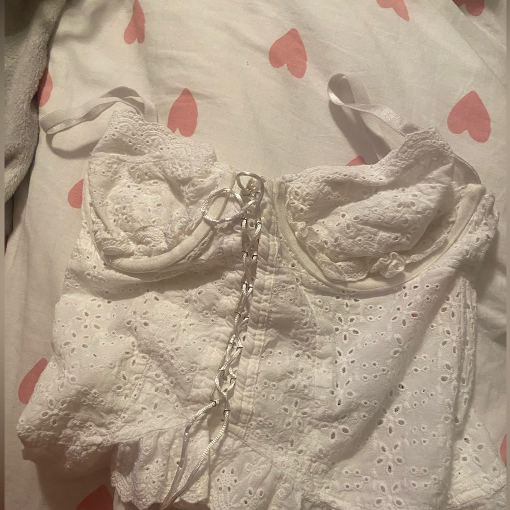 sky to moon white corset top!🩰🤍
